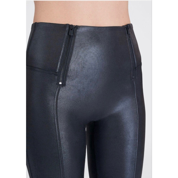 SPANX Women’s Black Faux Leather Hip Zip Leggings M New $128 - Picture 3 of 14